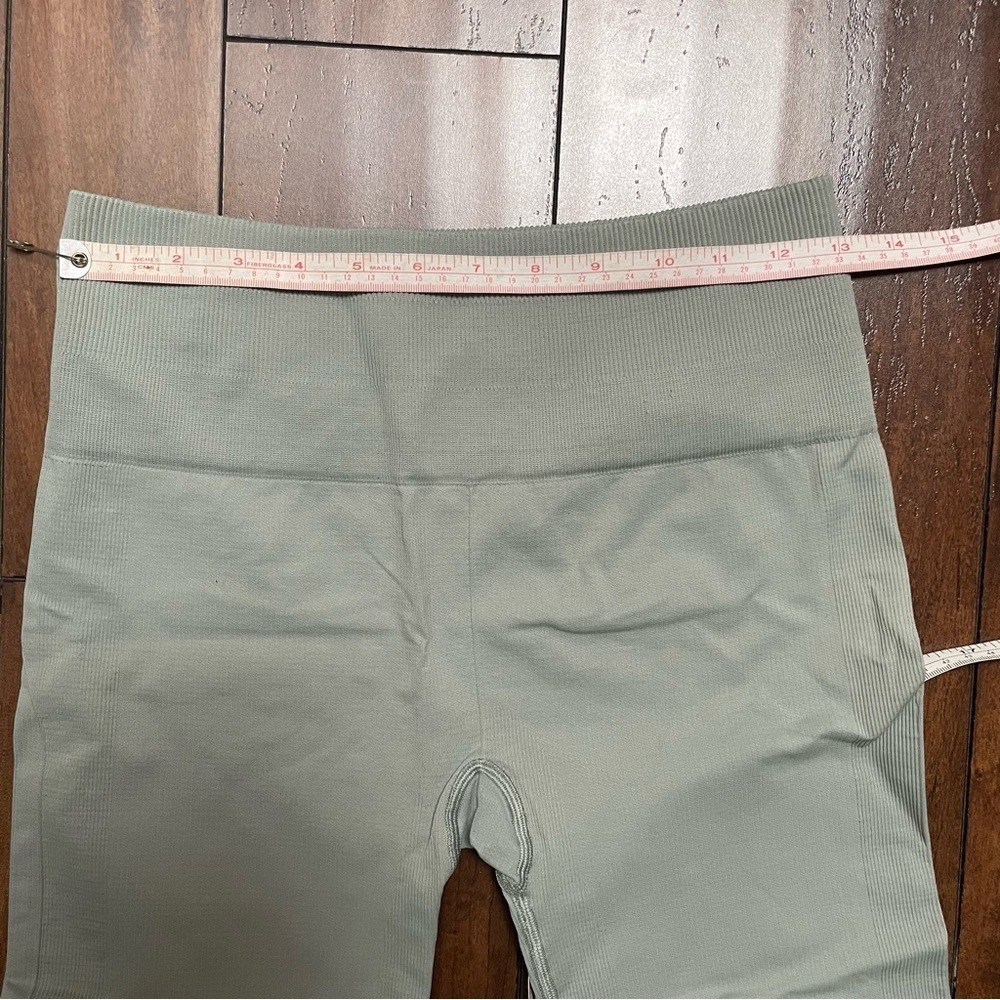 Lululemon Awakening Crop - Taryn Toomey Collection Earl Grey - Picture 13 of 14